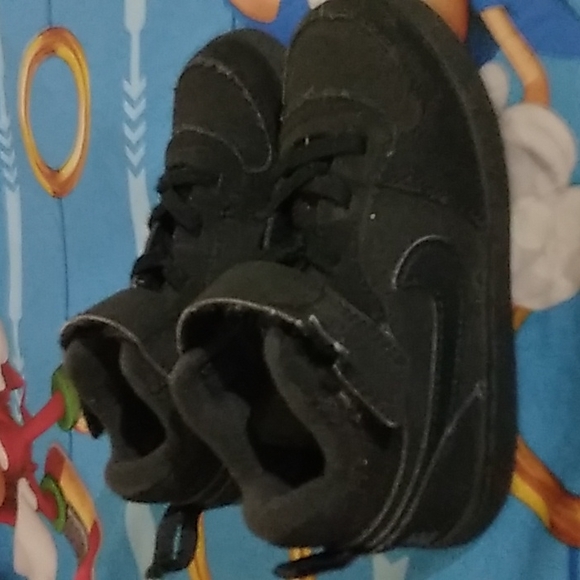 NikeCourt Borough Mid size:9C - Picture 3 of 15